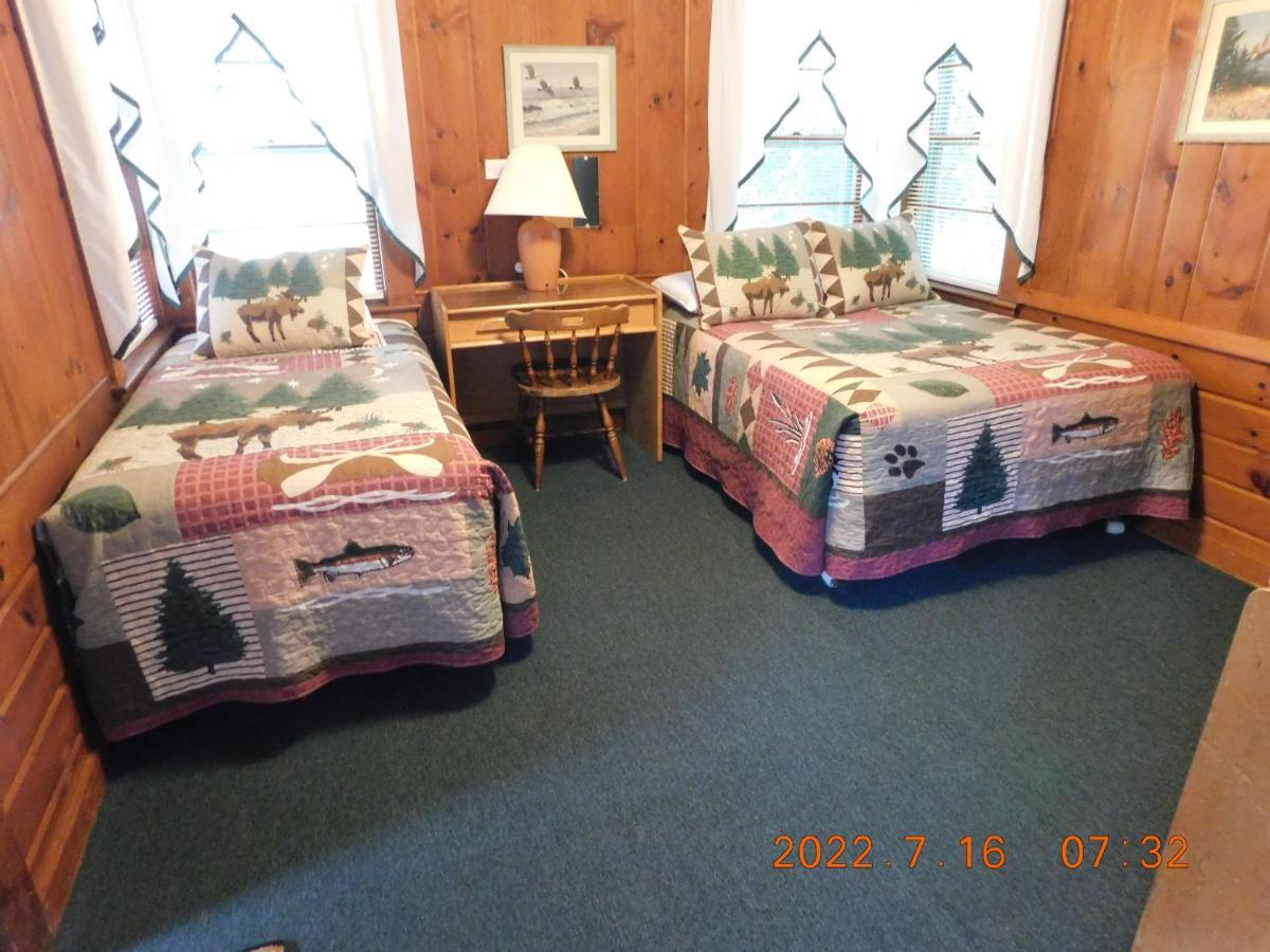 Patio Motor Court Motel Carroll Екстериор снимка