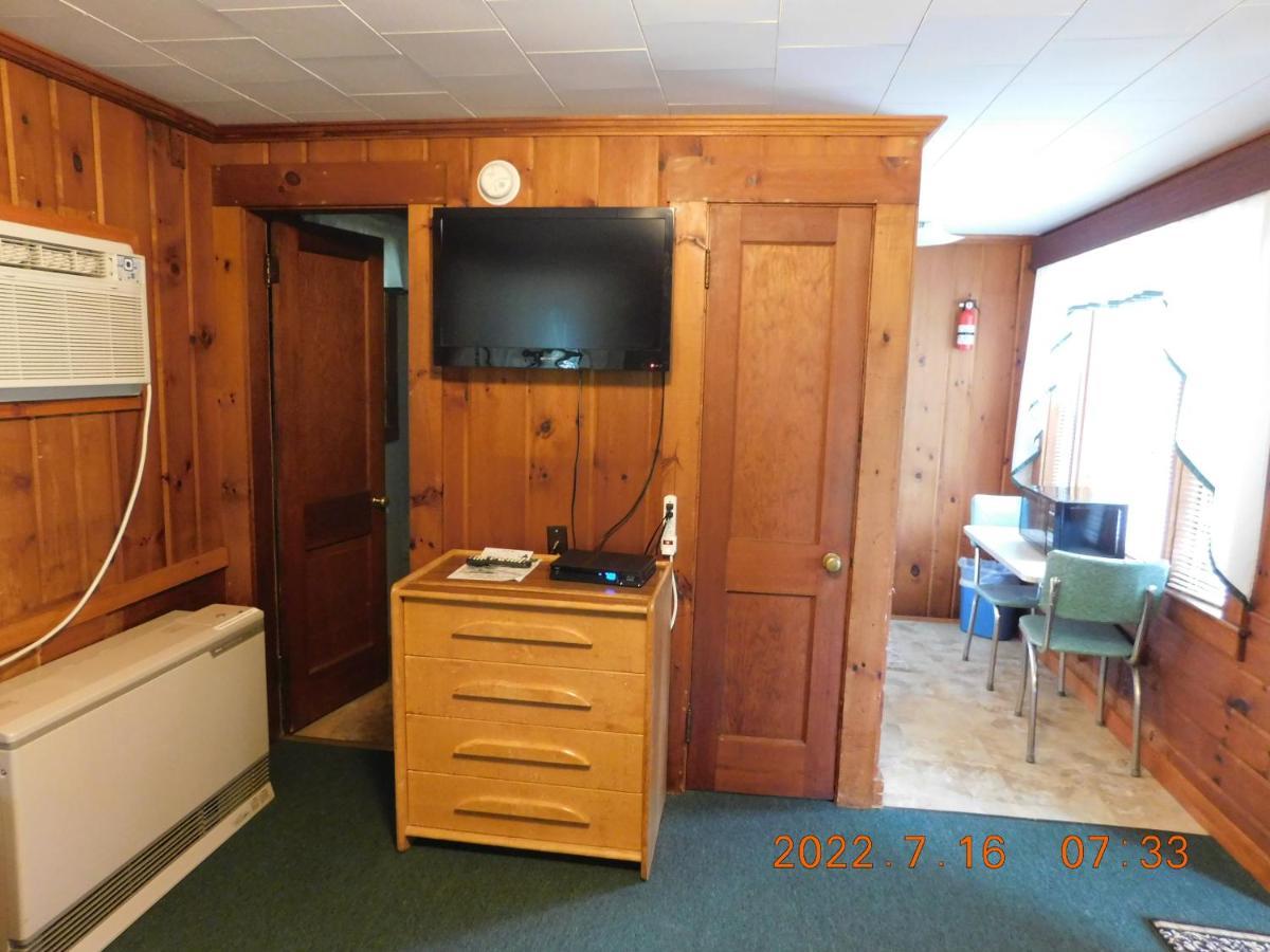 Patio Motor Court Motel Carroll Екстериор снимка